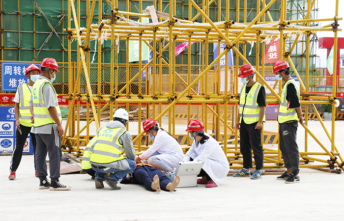 1623824384695737.jpg 高處墜落應(yīng)急救援演練4小圖.jpg